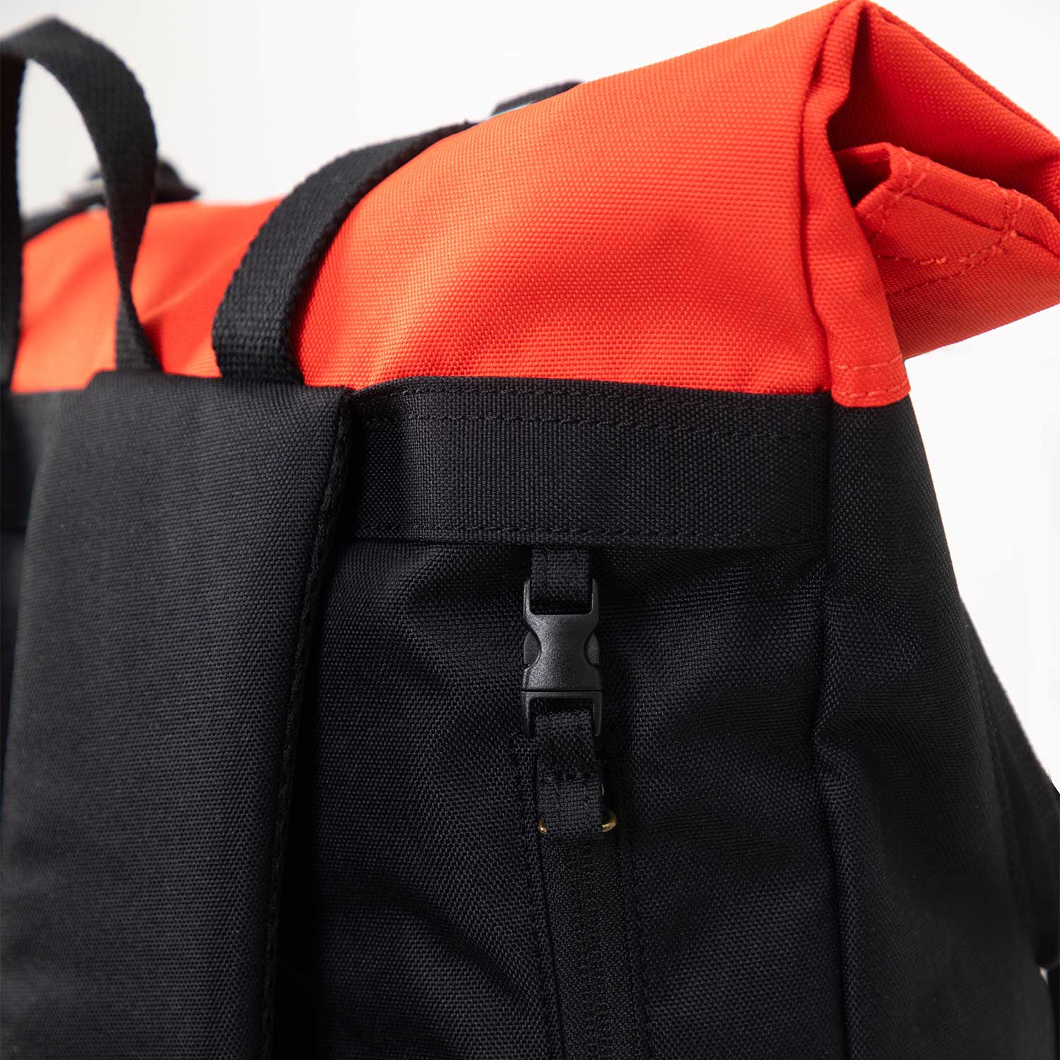 Doughnut Christopher Reborn Series Rucksack - black x grapefruit