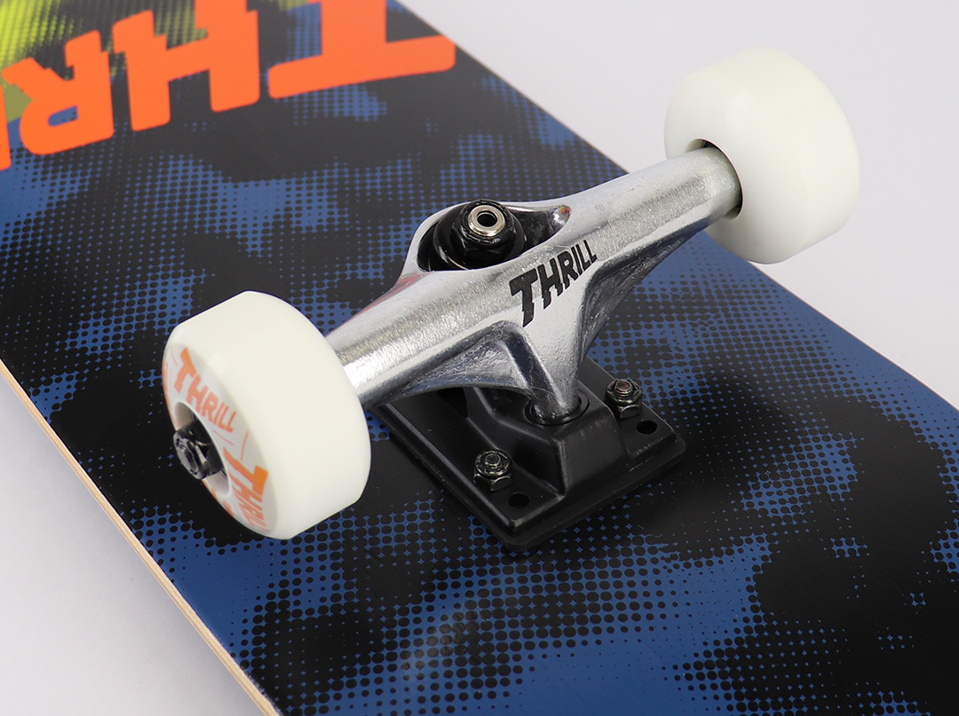 Thrill complete Skateboard Smoke 8.00